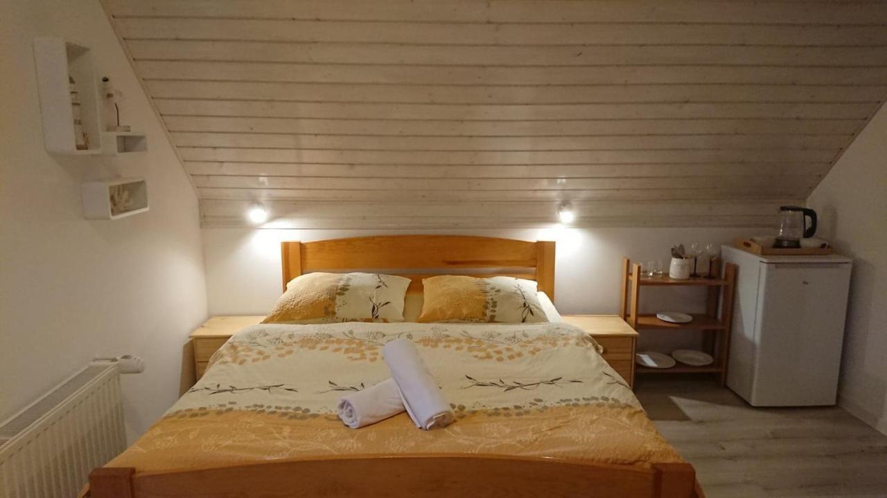 Pod Zaglami Homestay *